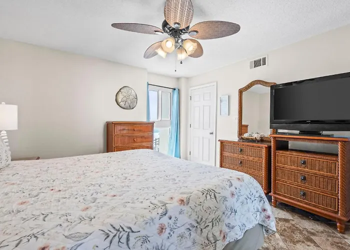 Edgewater West 24 Holiday home